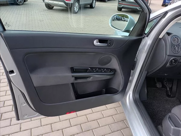 Volkswagen Golf Plus 1,6 MPI,75KW,SERVIS, - foto 15