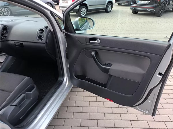 Volkswagen Golf Plus 1,6 MPI,75KW,SERVIS, - foto 22
