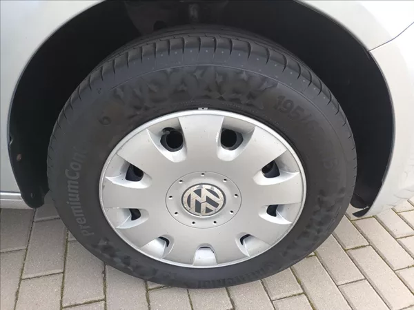 Volkswagen Golf Plus 1,6 MPI,75KW,SERVIS, - foto 23