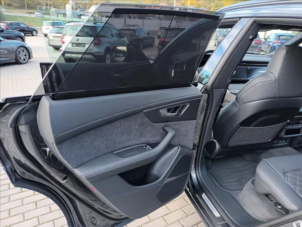Audi Q8 3,0 TDI,210KW,S-line,ČR 1MAJ, - foto 16