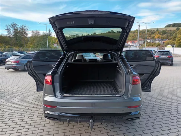 Audi Q8 3,0 TDI,210KW,S-line,ČR 1MAJ, - foto 17