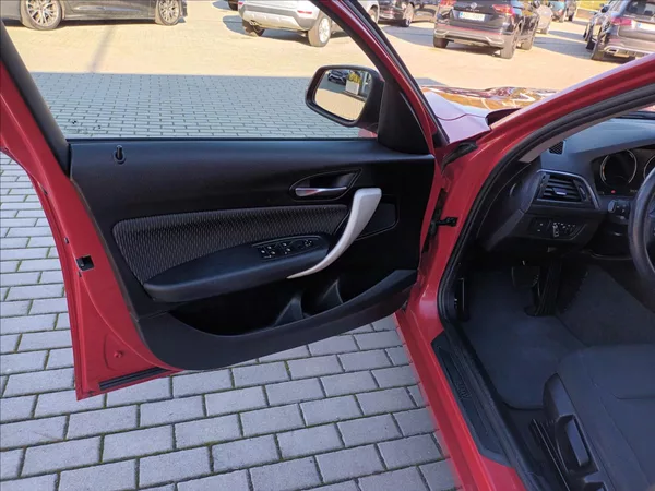 BMW Řada 1 1,5 118i,100kw,ČR,AT, - foto 15