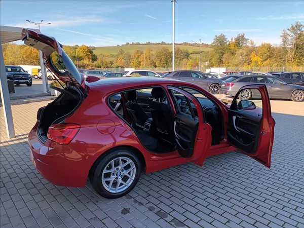 BMW Řada 1 1,5 118i,100kw,ČR,AT, - foto 9