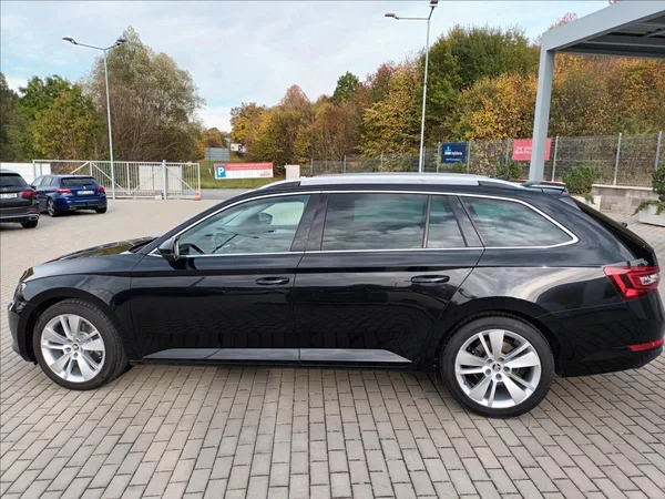 Škoda Superb 2,0 TDI,110KW,NAVI,VÝHŘEV, - foto 8