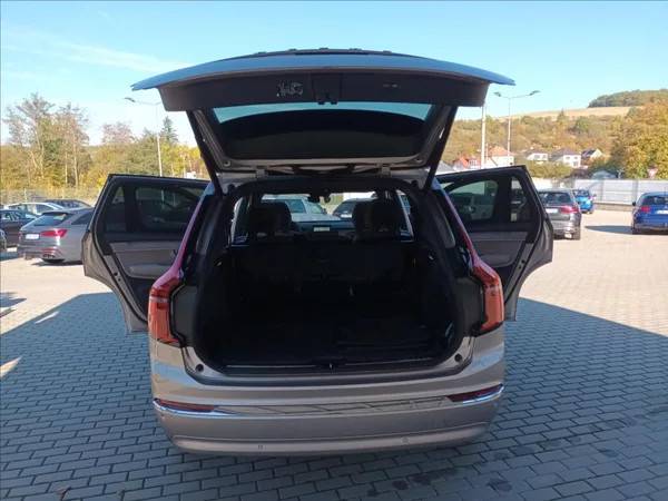 Volvo XC90 2,0 B5,BRIGHT PLUS,ČR,POLESTAR - foto 17