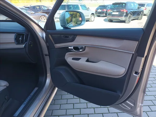 Volvo XC90 2,0 B5,BRIGHT PLUS,ČR,POLESTAR - foto 21