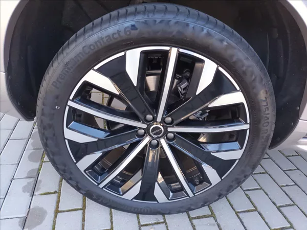 Volvo XC90 2,0 B5,BRIGHT PLUS,ČR,POLESTAR - foto 23