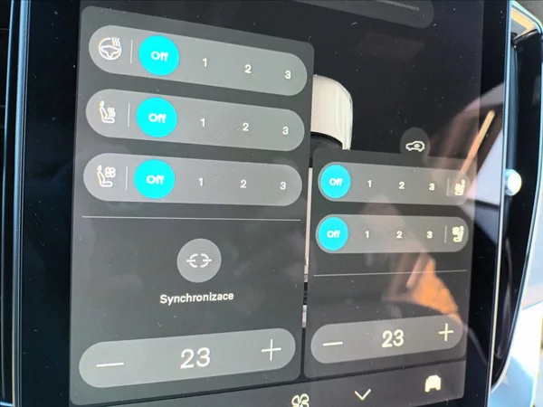 Volvo XC90 2,0 B5,BRIGHT PLUS,ČR,POLESTAR - foto 30