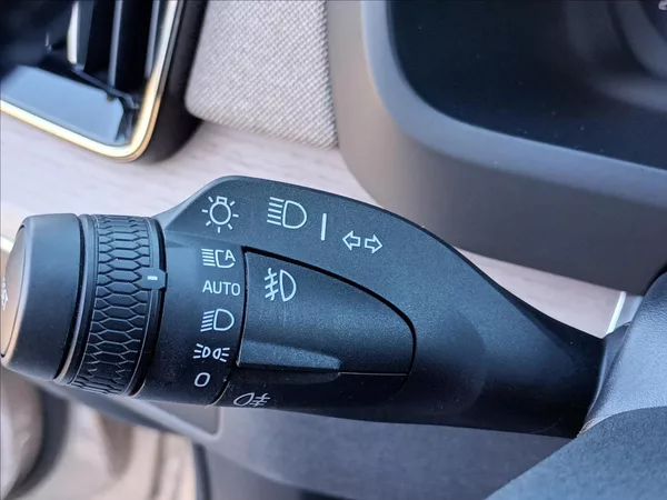 Volvo XC90 2,0 B5,BRIGHT PLUS,ČR,POLESTAR - foto 32