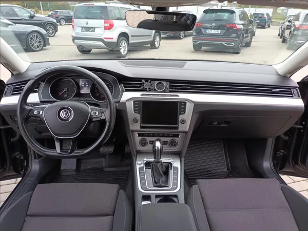 Volkswagen Passat 2,0 TDI,110KW,RADAR,LED, - foto 11