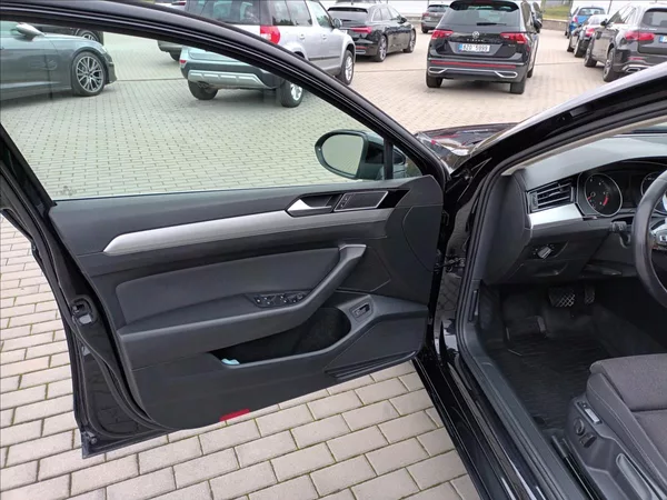 Volkswagen Passat 2,0 TDI,110KW,RADAR,LED, - foto 16
