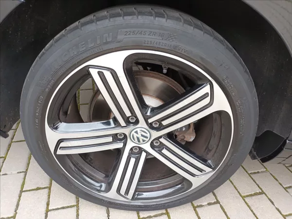Volkswagen Passat 2,0 TDI,110KW,RADAR,LED, - foto 24