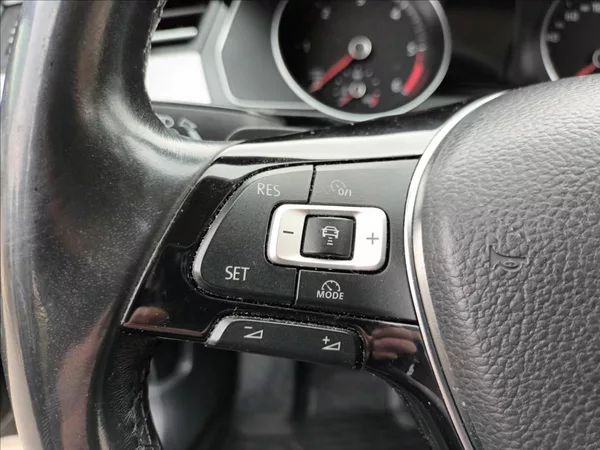 Volkswagen Passat 2,0 TDI,110KW,RADAR,LED, - foto 27