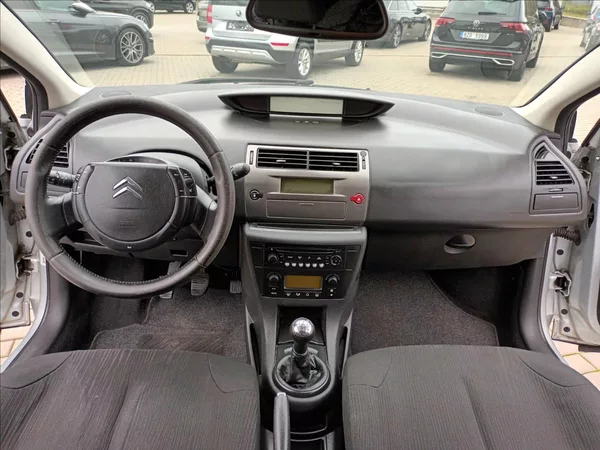 Citroën C4 1,4 i,65kw,ČR,1MAJ,KLIMA, - foto 11