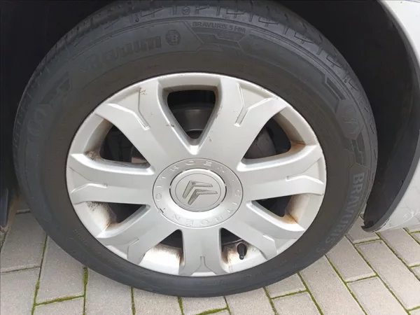 Citroën C4 1,4 i,65kw,ČR,1MAJ,KLIMA, - foto 22