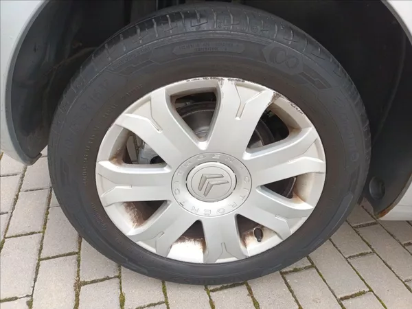 Citroën C4 1,4 i,65kw,ČR,1MAJ,KLIMA, - foto 23