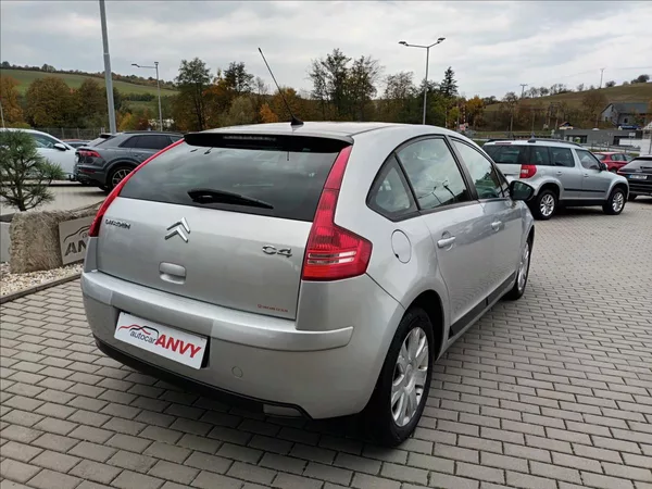 Citroën C4 1,4 i,65kw,ČR,1MAJ,KLIMA, - foto 5