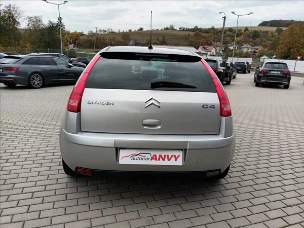 Citroën C4 1,4 i,65kw,ČR,1MAJ,KLIMA, - foto 6