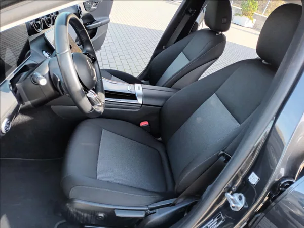 Mercedes-Benz Třídy C 2,0 220d,147kW,ČR,NAVI,360, - foto 14