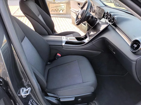 Mercedes-Benz Třídy C 2,0 220d,147kW,ČR,NAVI,360, - foto 20