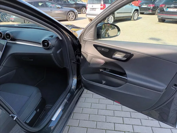 Mercedes-Benz Třídy C 2,0 220d,147kW,ČR,NAVI,360, - foto 21