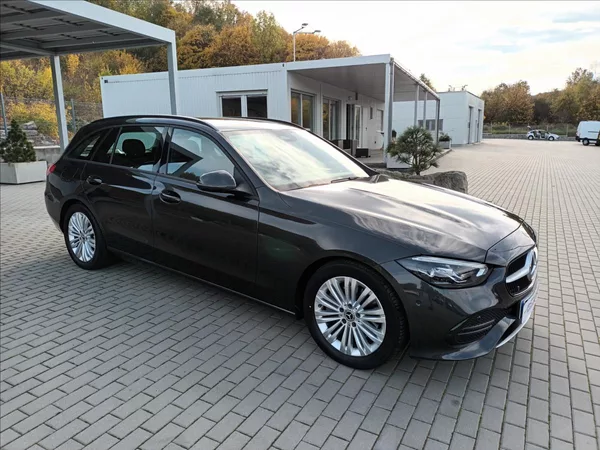 Mercedes-Benz Třídy C 2,0 220d,147kW,ČR,NAVI,360, - foto 3