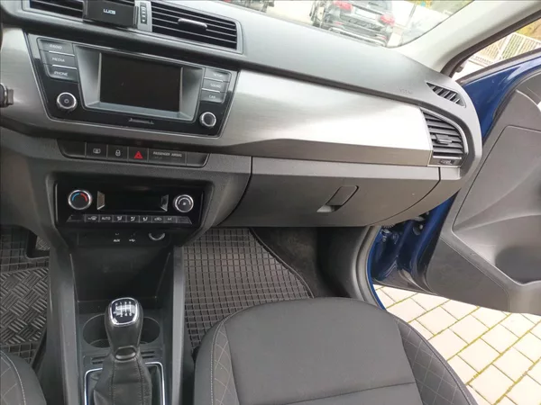 Škoda Fabia 1,0 TSI,81KW,DIGIKLIMA,TEMPOMA - foto 13