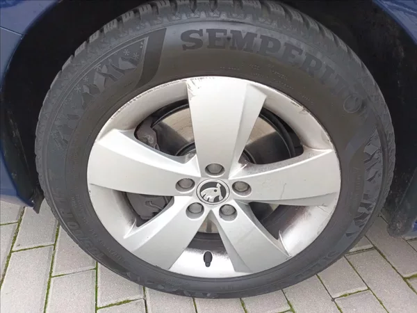 Škoda Fabia 1,0 TSI,81KW,DIGIKLIMA,TEMPOMA - foto 22