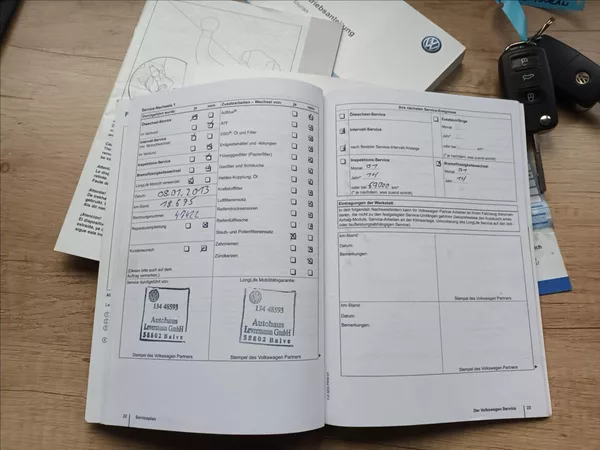 Volkswagen Touran 1,4 TSI,SERVIS,TAŽNÉ,VÝHŘEV - foto 34