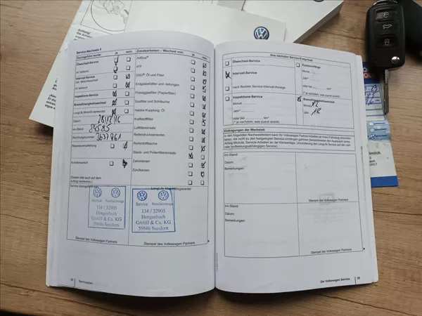Volkswagen Touran 1,4 TSI,SERVIS,TAŽNÉ,VÝHŘEV - foto 37