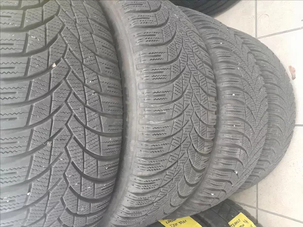 Volkswagen Touran 1,4 TSI,SERVIS,TAŽNÉ,VÝHŘEV - foto 43