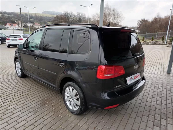Volkswagen Touran 1,4 TSI,SERVIS,TAŽNÉ,VÝHŘEV - foto 7