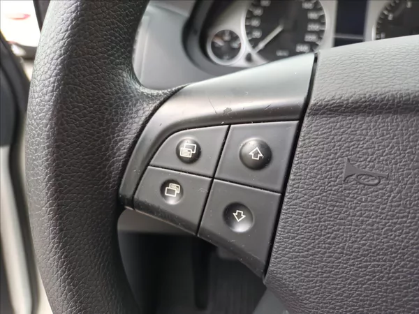 Mercedes-Benz Třídy B 2,0 i,B 200,100kw,TAŽNÉ,VÝHŘEV - foto 28