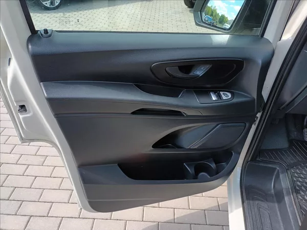 Mercedes-Benz Vito 1,8 114CDI,100KW,ČR,8MÍST, - foto 17