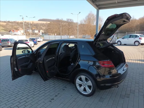 Audi A3 1,2 TFSI,77KW,KLIMA,PARKING - foto 10