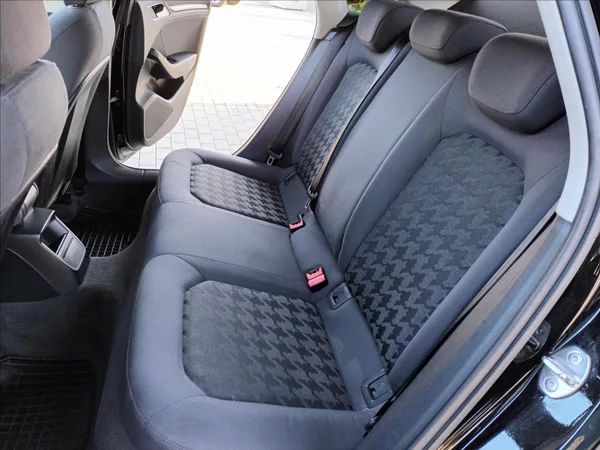 Audi A3 1,2 TFSI,77KW,KLIMA,PARKING - foto 17