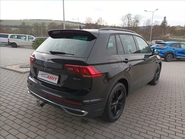 Volkswagen Tiguan 2,0 TDI,147KW,URBAN SPORT,4X4 - foto 5
