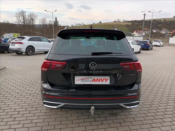 Volkswagen Tiguan 2,0 TDI,147KW,URBAN SPORT,4X4 - foto 6