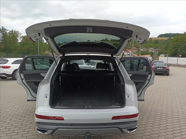 Audi Q7 3,0 55 TFSI S-LINE 250 kW,ČR, - foto 19
