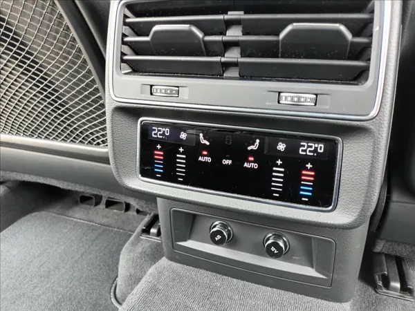 Audi Q7 3,0 55 TFSI S-LINE 250 kW,ČR, - foto 24