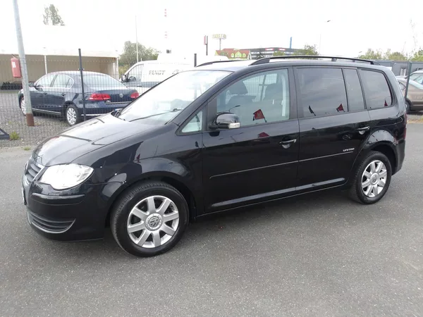Volkswagen Touran 1,6i 75kW ! KRASAVEC !!!