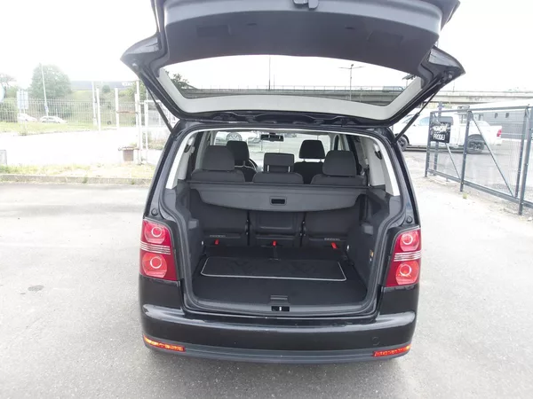 Volkswagen Touran 1,6i 75kW ! KRASAVEC !!! - foto 15