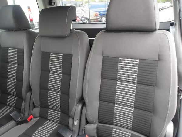 Volkswagen Touran 1,6i 75kW ! KRASAVEC !!! - foto 19