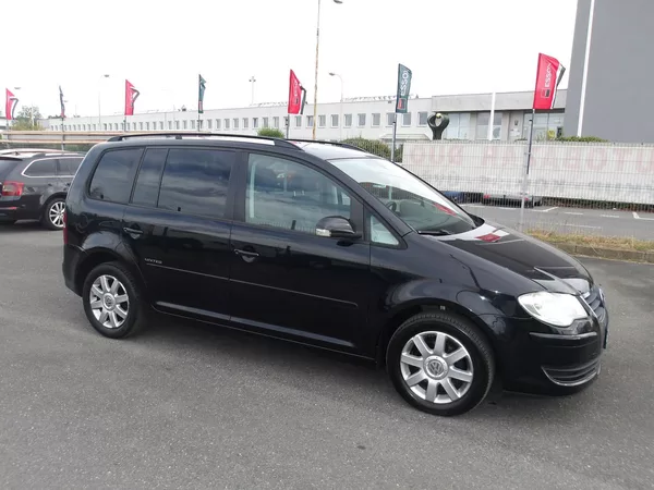Volkswagen Touran 1,6i 75kW ! KRASAVEC !!! - foto 6