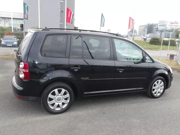Volkswagen Touran 1,6i 75kW ! KRASAVEC !!! - foto 7