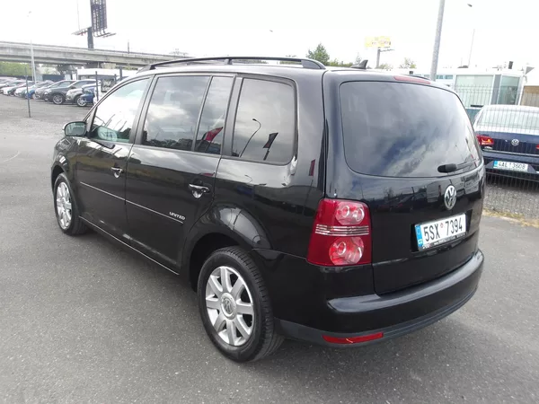 Volkswagen Touran 1,6i 75kW ! KRASAVEC !!! - foto 9