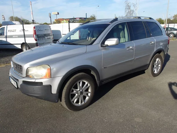 Volvo XC90 2,4D5 136 kW ČR Serv.kn!