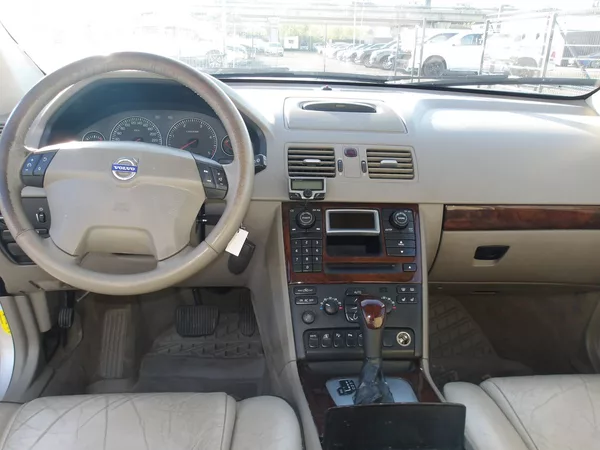 Volvo XC90 2,4D5 136 kW ČR Serv.kn! - foto 16