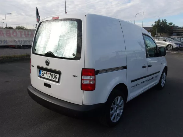 Volkswagen Caddy 1,6TDi ČR - foto 8