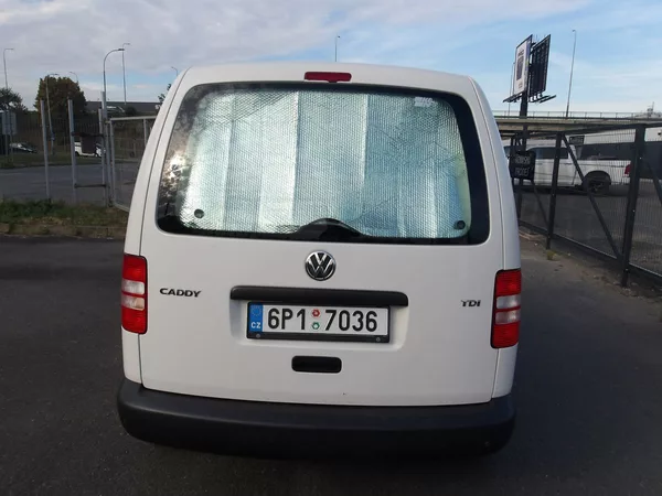 Volkswagen Caddy 1,6TDi ČR - foto 9